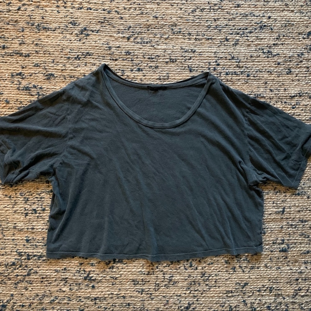 📌SOLD📌Urban Outfitters Oversized Croptop